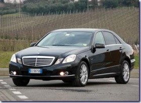 Mercedes E 220 - A.C.S. Americo Car Service